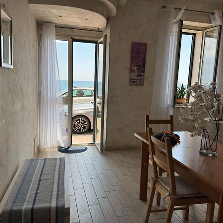 Casa Vacanza Sweet Home Giardini Naxos Ngoại thất bức ảnh