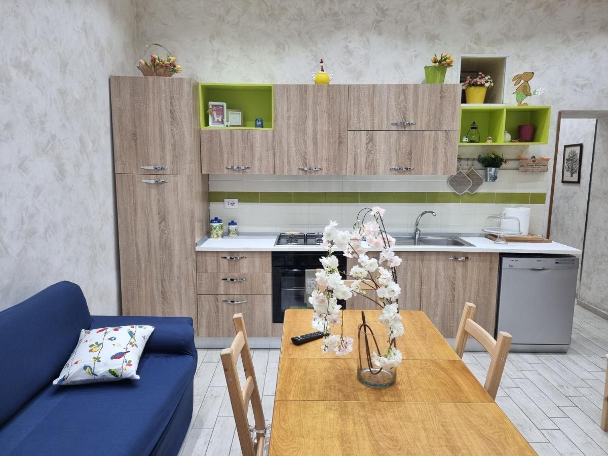 Casa Vacanza Sweet Home Giardini Naxos Ngoại thất bức ảnh