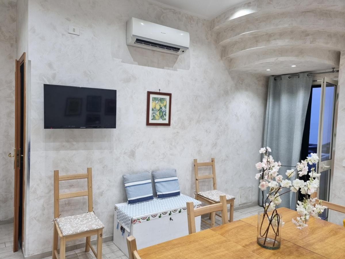 Casa Vacanza Sweet Home Giardini Naxos Ngoại thất bức ảnh