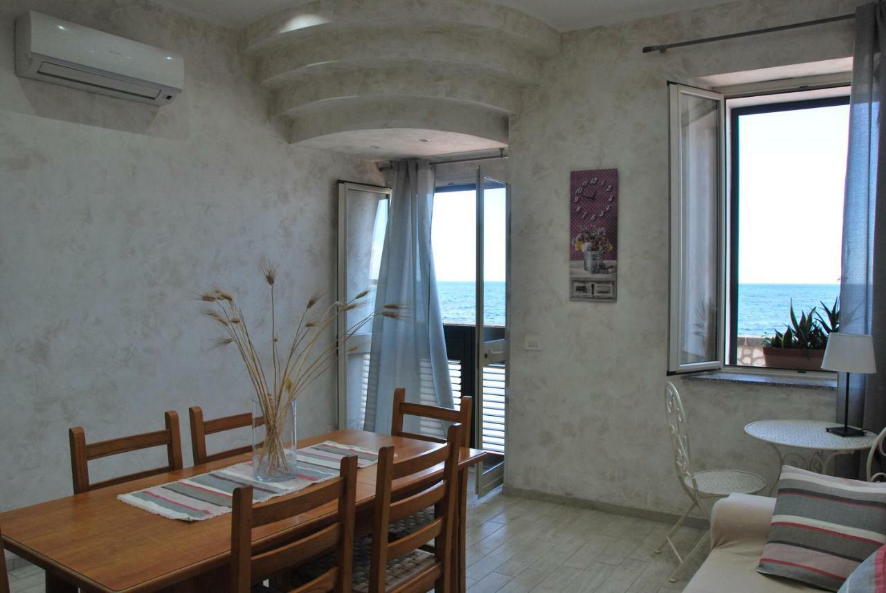 Casa Vacanza Sweet Home Giardini Naxos Ngoại thất bức ảnh